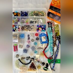 Colorful Bead and Jewelry Making Kit